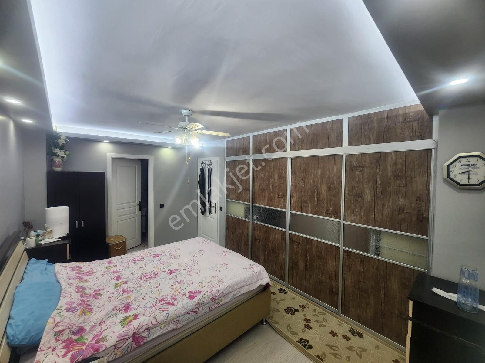 Şeker Mahallesi Sıra Evlerde Özel Tasarım Villa - Görsel 9