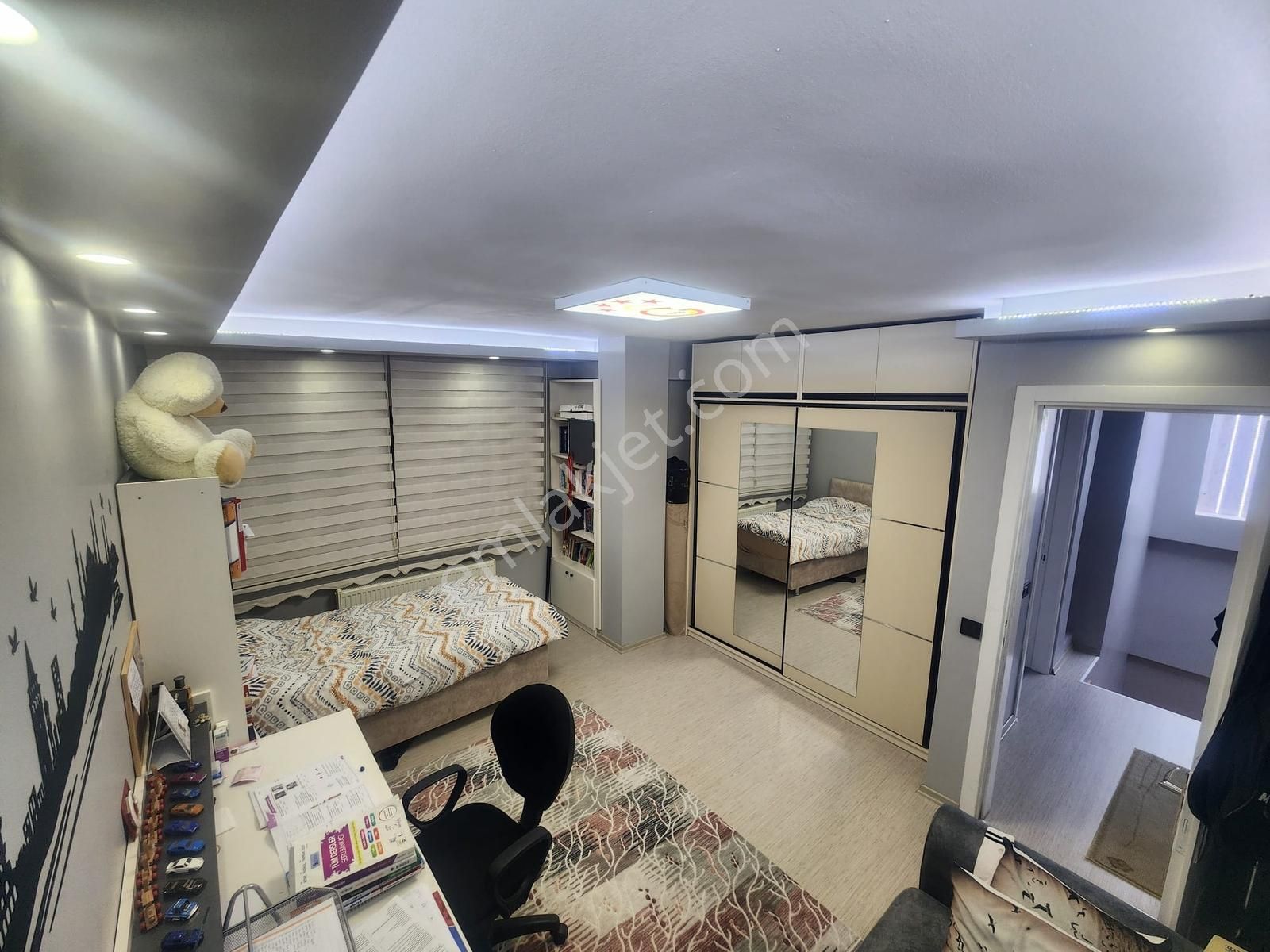 Şeker Mahallesi Sıra Evlerde Özel Tasarım Villa - Görsel 30