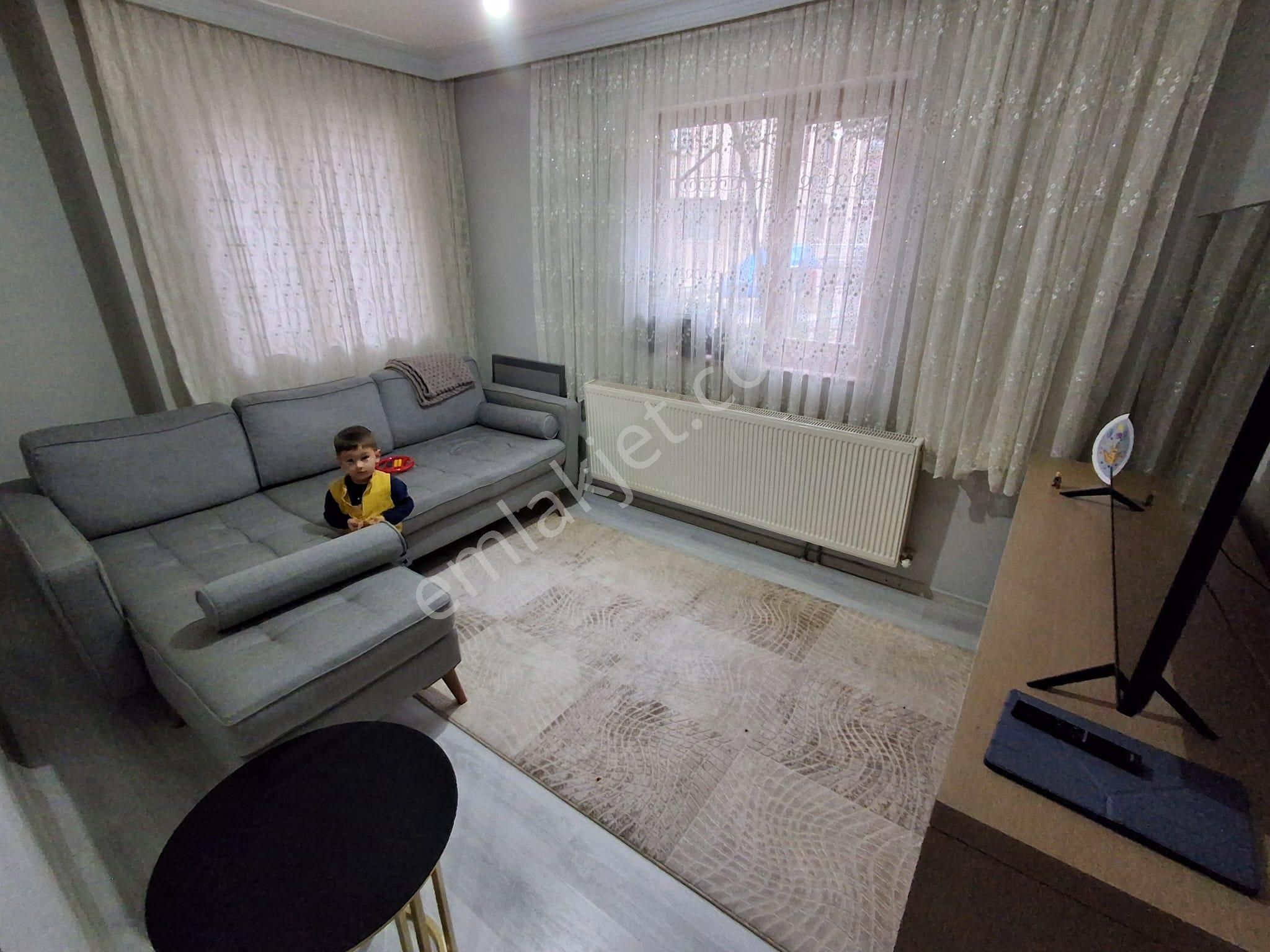 Battalgazi'de Hüseyin Güllü Ceylan Okulu Yakını 2+1 Önü Açık Giriş Kat Satılık Daire !!!