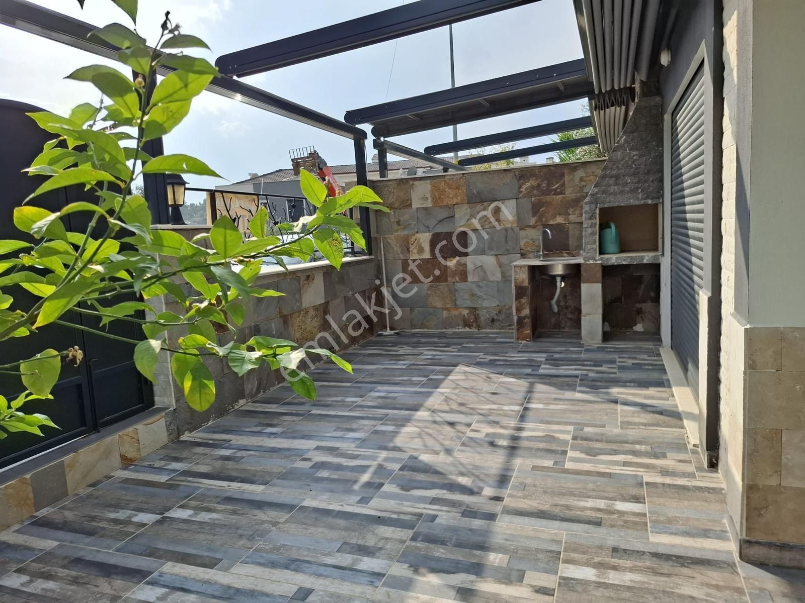 Kuşadası Kadınlar Denizinde 3+2 Fırsat Villa