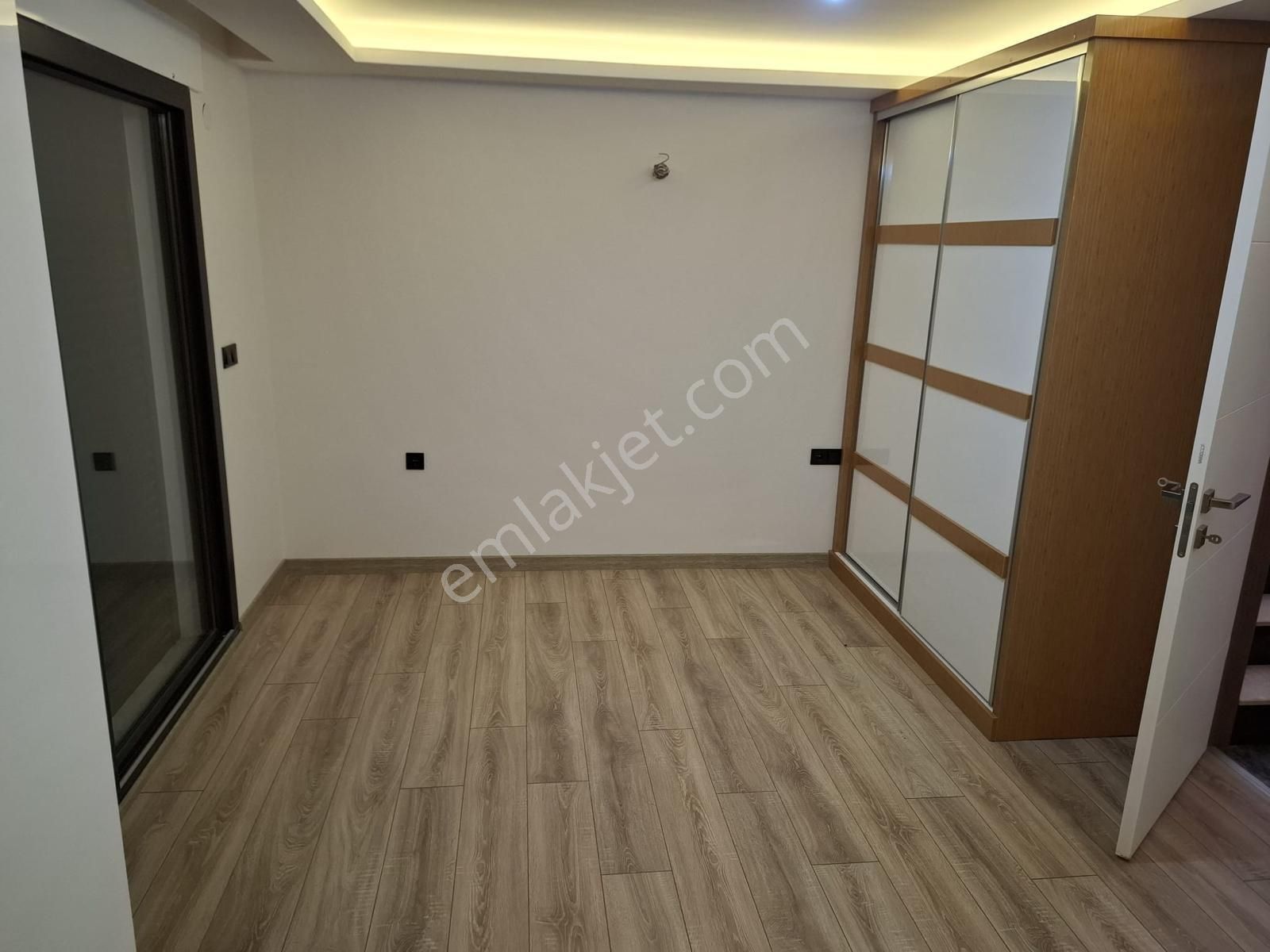 Kuşadası Kadınlar Denizinde 3+2 Fırsat Villa - Görsel 10