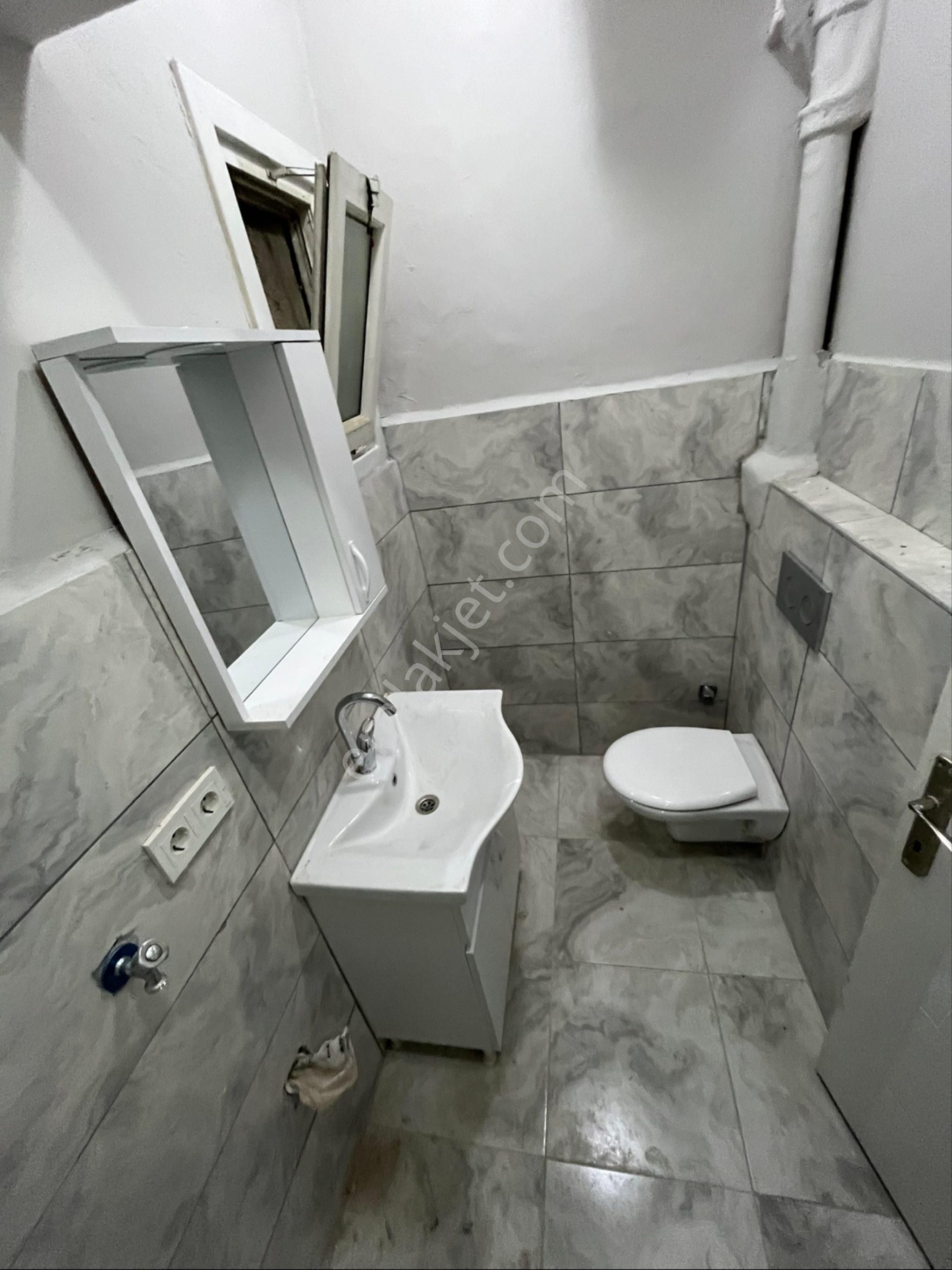 Ümraniye Atatürk Mahallesi Çavuşbaşi Caddesi Metro Yurme Mesafesi - Görsel 4