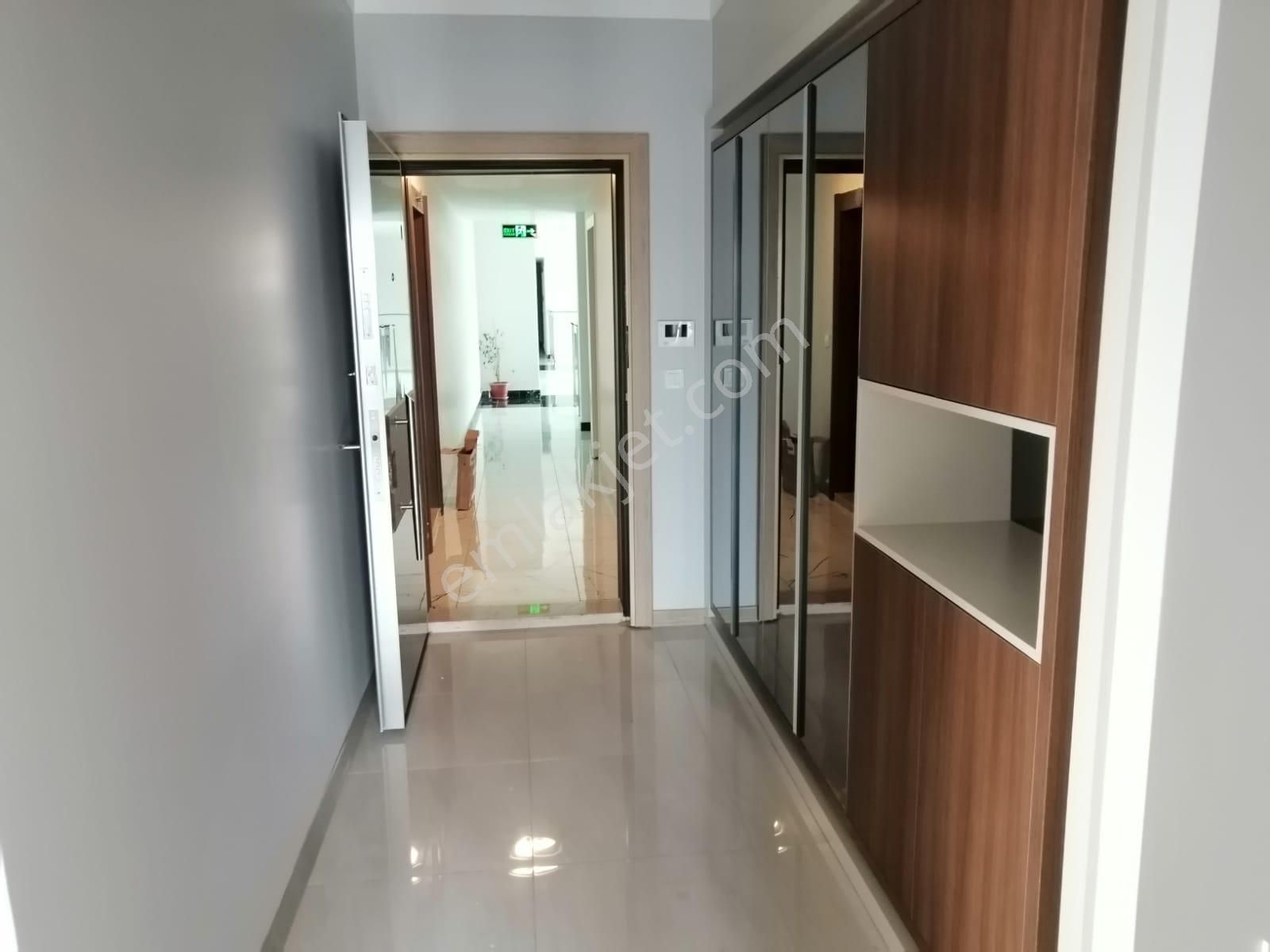 Çiğli Atakent Panoramada Deniz Manzaralı Kiralık 3+1 Daire - Görsel 22