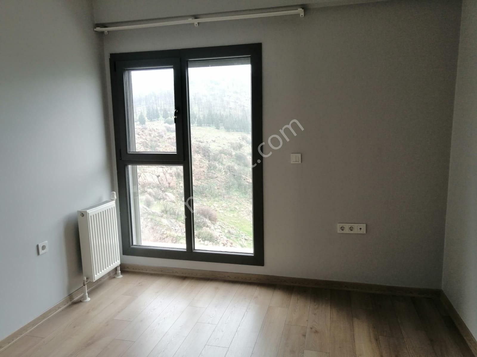 Çiğli Atakent Panoramada Deniz Manzaralı Kiralık 3+1 Daire - Görsel 8