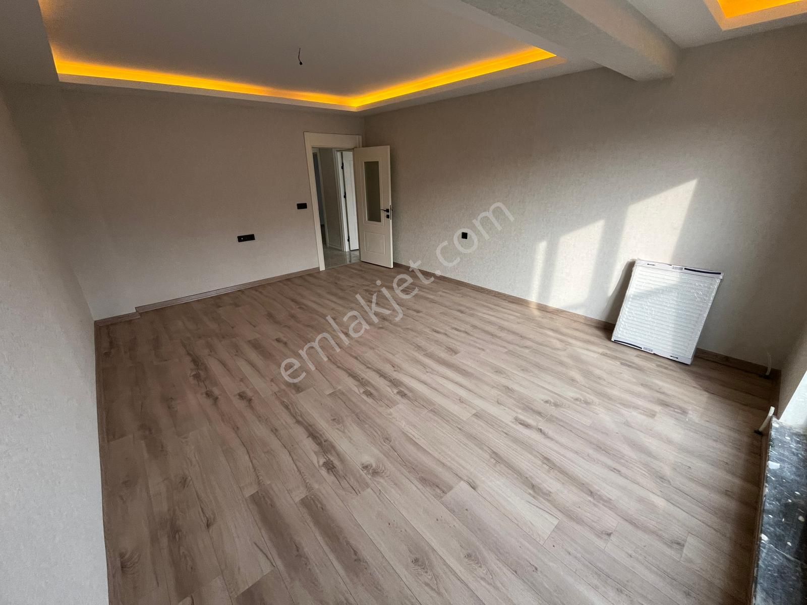 Yenikenet 29 Ekim Mh 3+1 Ara Kat Güney Cephe Ebeveyn Banyolu-asansörlü - G.odalı Sıfır Daireler!! - Görsel 7