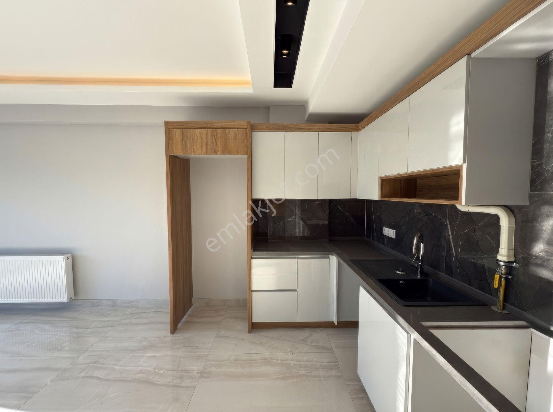 Değirmendere Mah. Albatros Rezidansta Satılık 1+1 Diare - Görsel 14