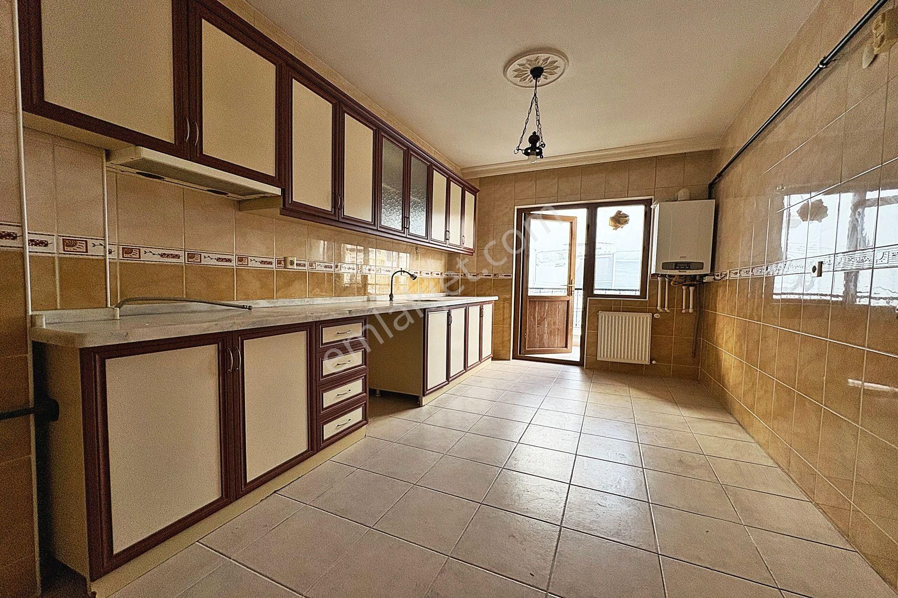 Esertepe Ana Cadde Üzeri *asansörlü* 3+1 Ara Kat Kiralık Daire - Görsel 7