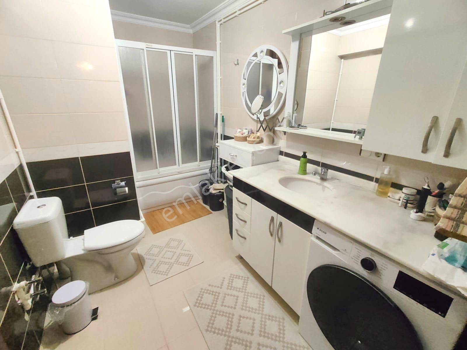 Emlak Dünyasından E-5 Yanı Başında Satılık 3+1 125 M2 Lüks Daire - Görsel 17