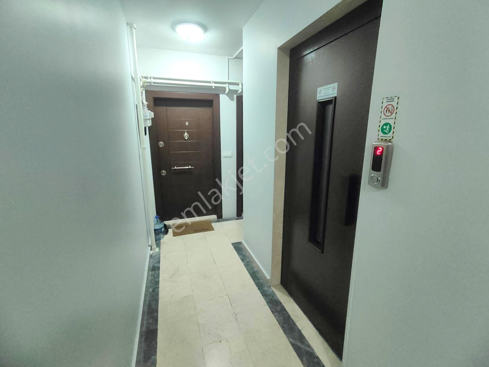 Emlak Dünyasından E-5 Yanı Başında Satılık 3+1 125 M2 Lüks Daire - Görsel 31