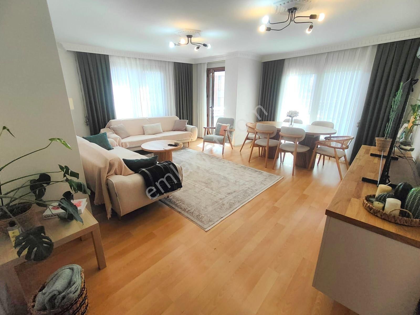 Emlak Dünyasından E-5 Yanı Başında Satılık 3+1 125 M2 Lüks Daire - Görsel 23