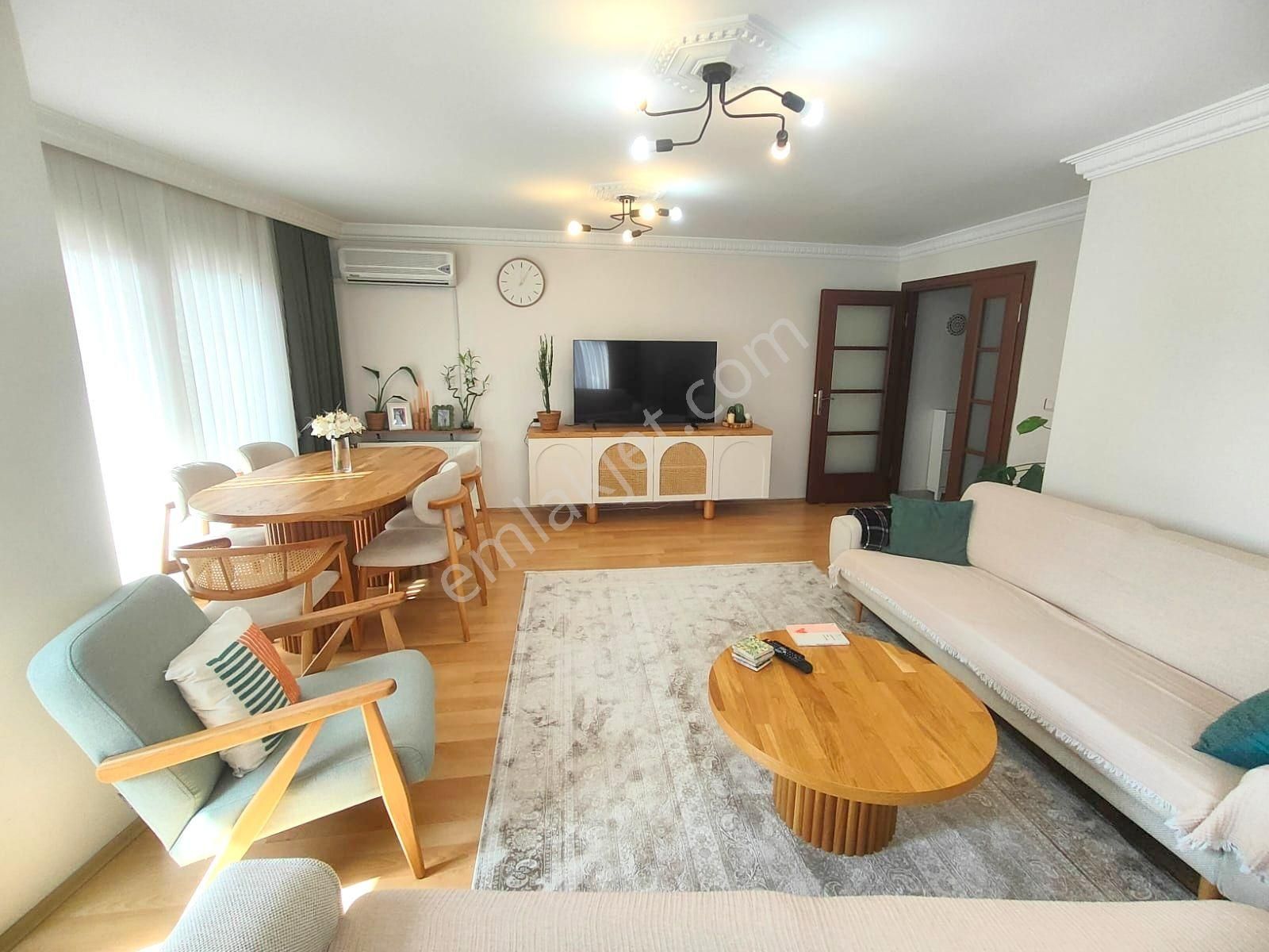 Emlak Dünyasından E-5 Yanı Başında Satılık 3+1 125 M2 Lüks Daire - Görsel 27