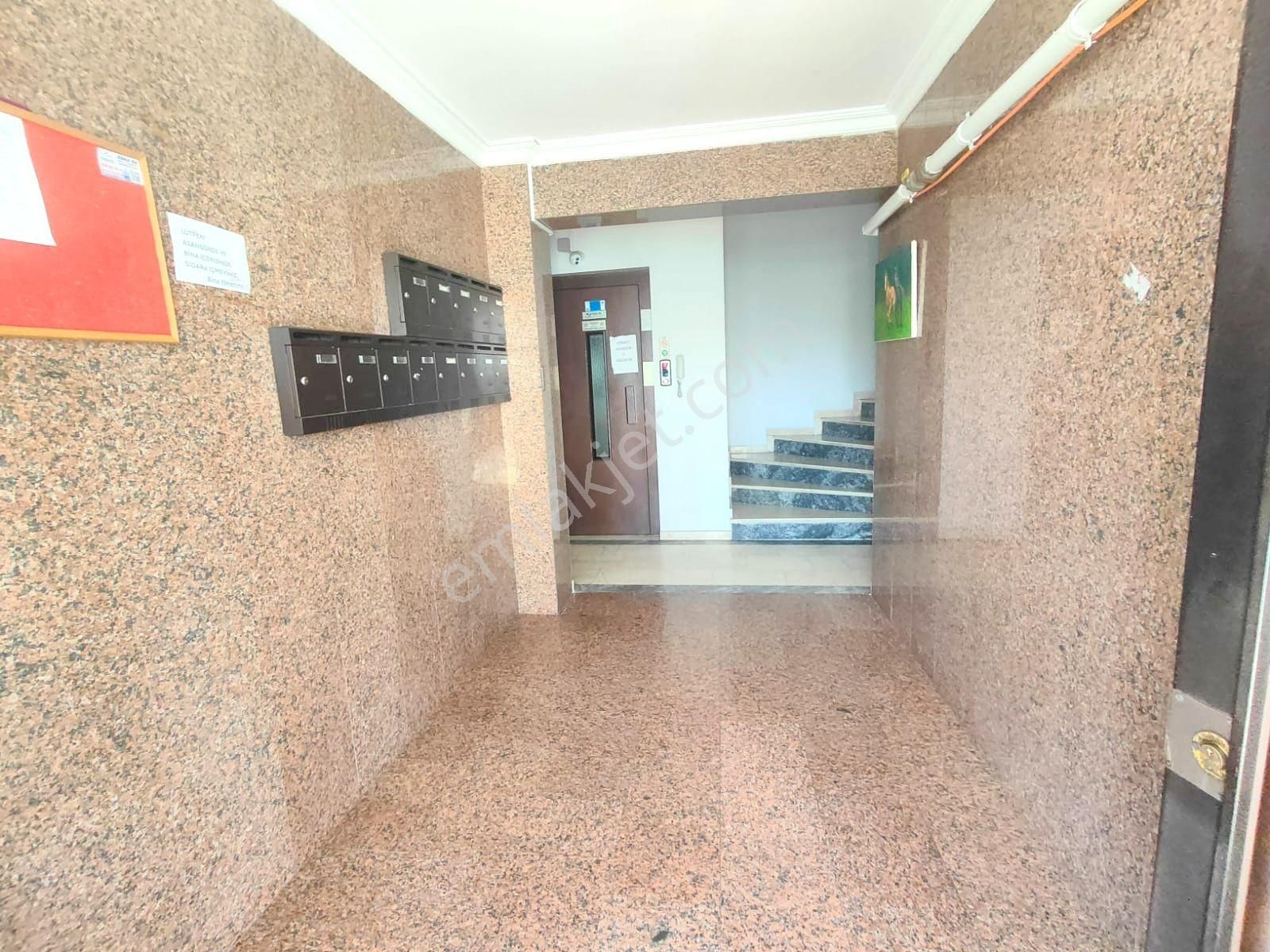 Emlak Dünyasından E-5 Yanı Başında Satılık 3+1 125 M2 Lüks Daire - Görsel 32