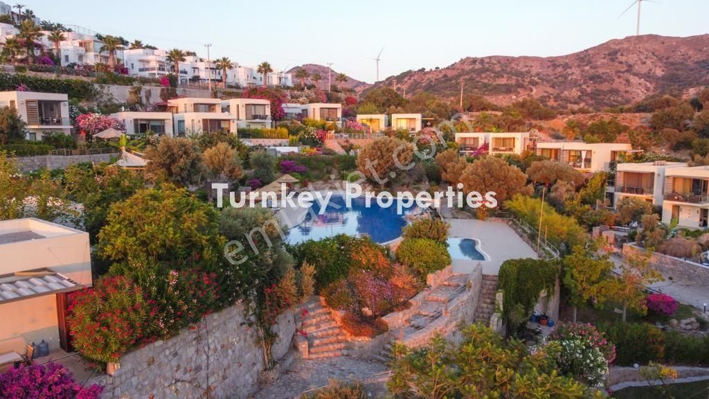 Büyüleyici Bir Tasarım Beş Yıldızlı Hizmet Satılık Villa