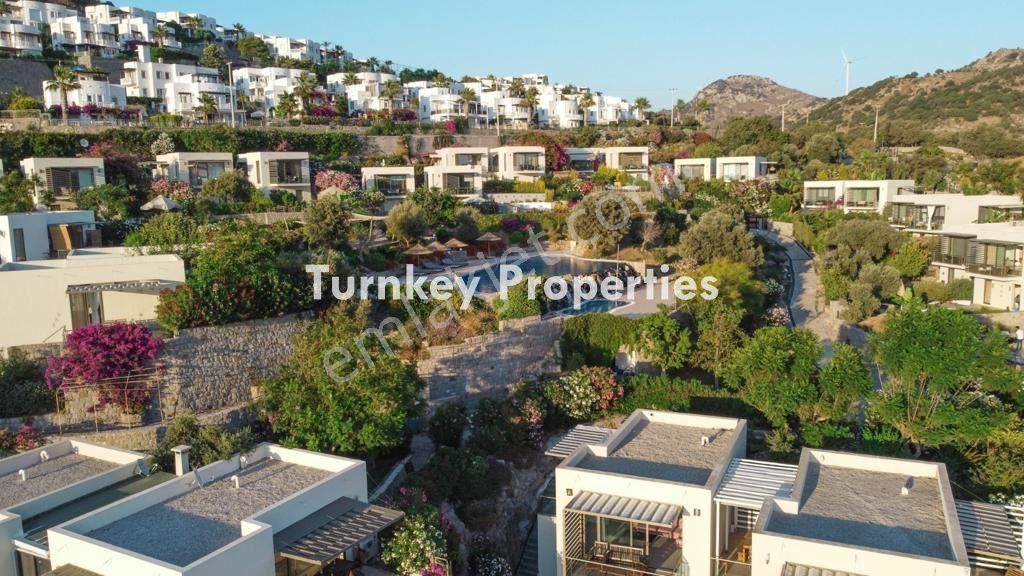 Büyüleyici Bir Tasarım Beş Yıldızlı Hizmet Satılık Villa - Görsel 2