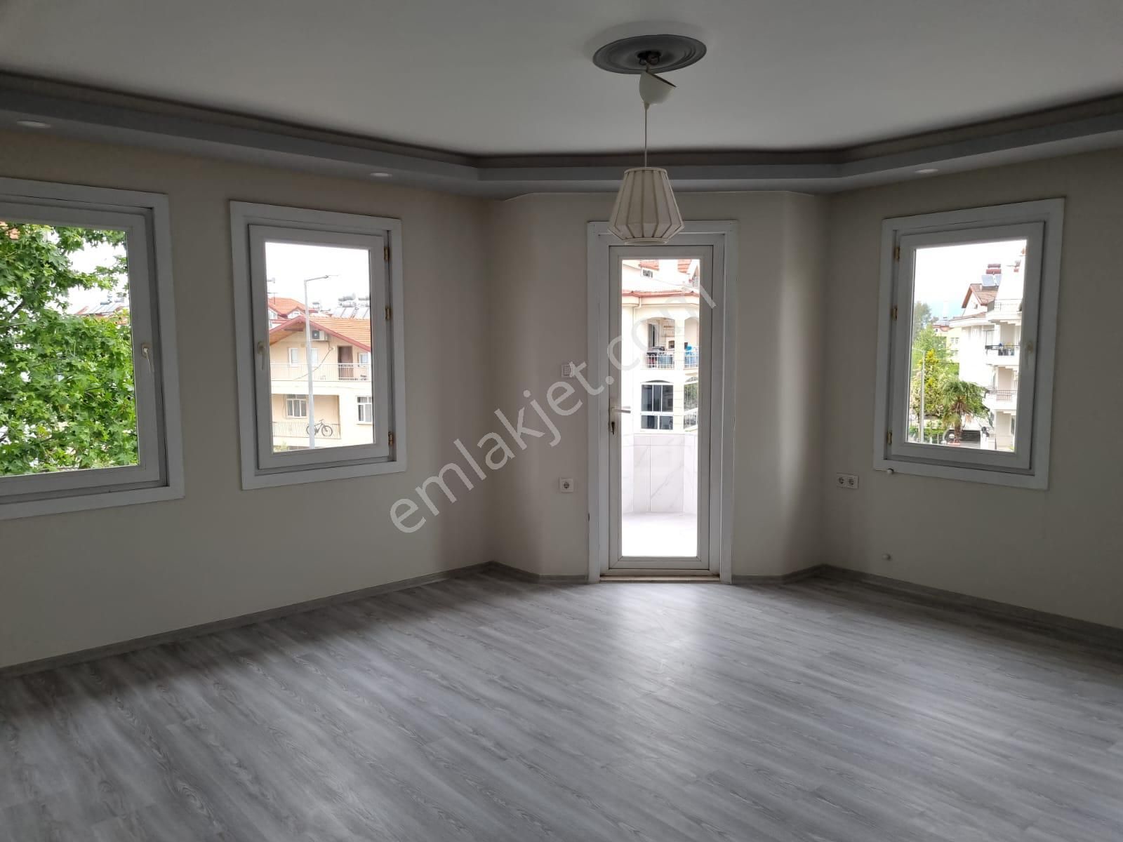 Tuzla Mahallesinde Büyük Tadilatlı 3+1 Daire - Görsel 12
