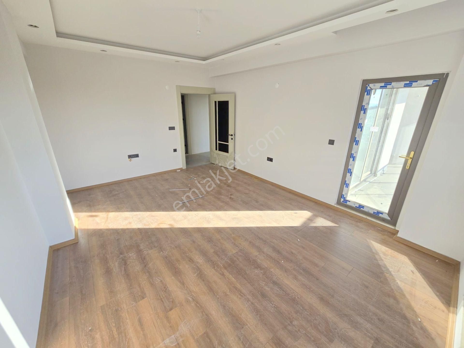 🟩🟢kadıköy'de Ultralüx Tasarımlı Arakat Kapalı Otoparklı 2+1 Daire - Görsel 13