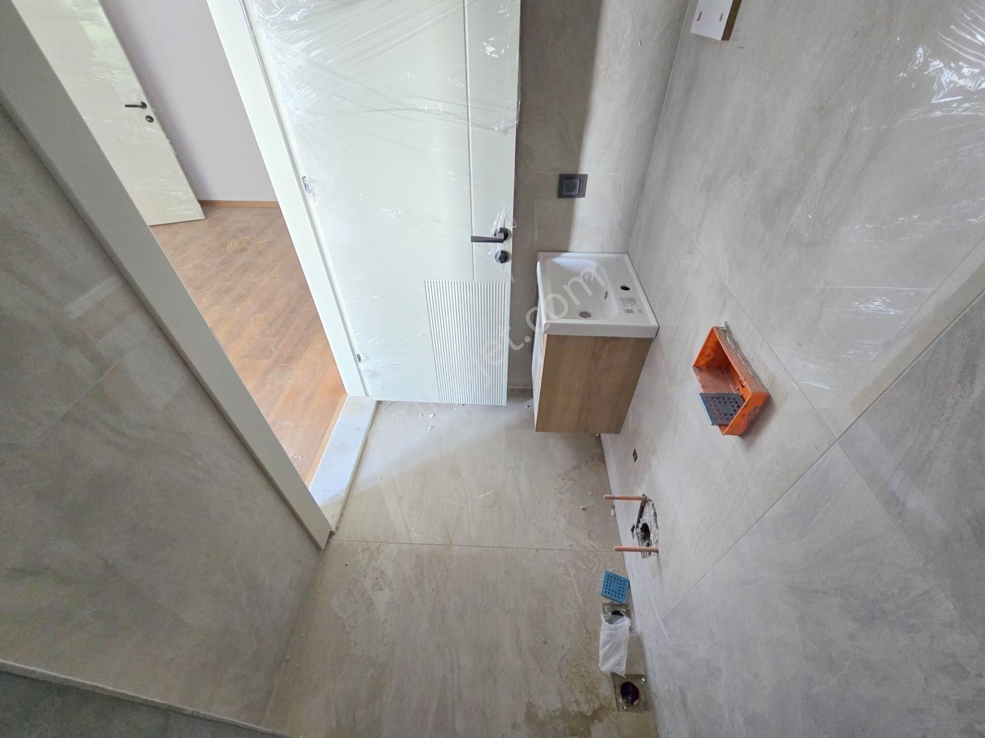 🟩🟢kadıköy'de Ultralüx Tasarımlı Arakat Kapalı Otoparklı 2+1 Daire - Görsel 16