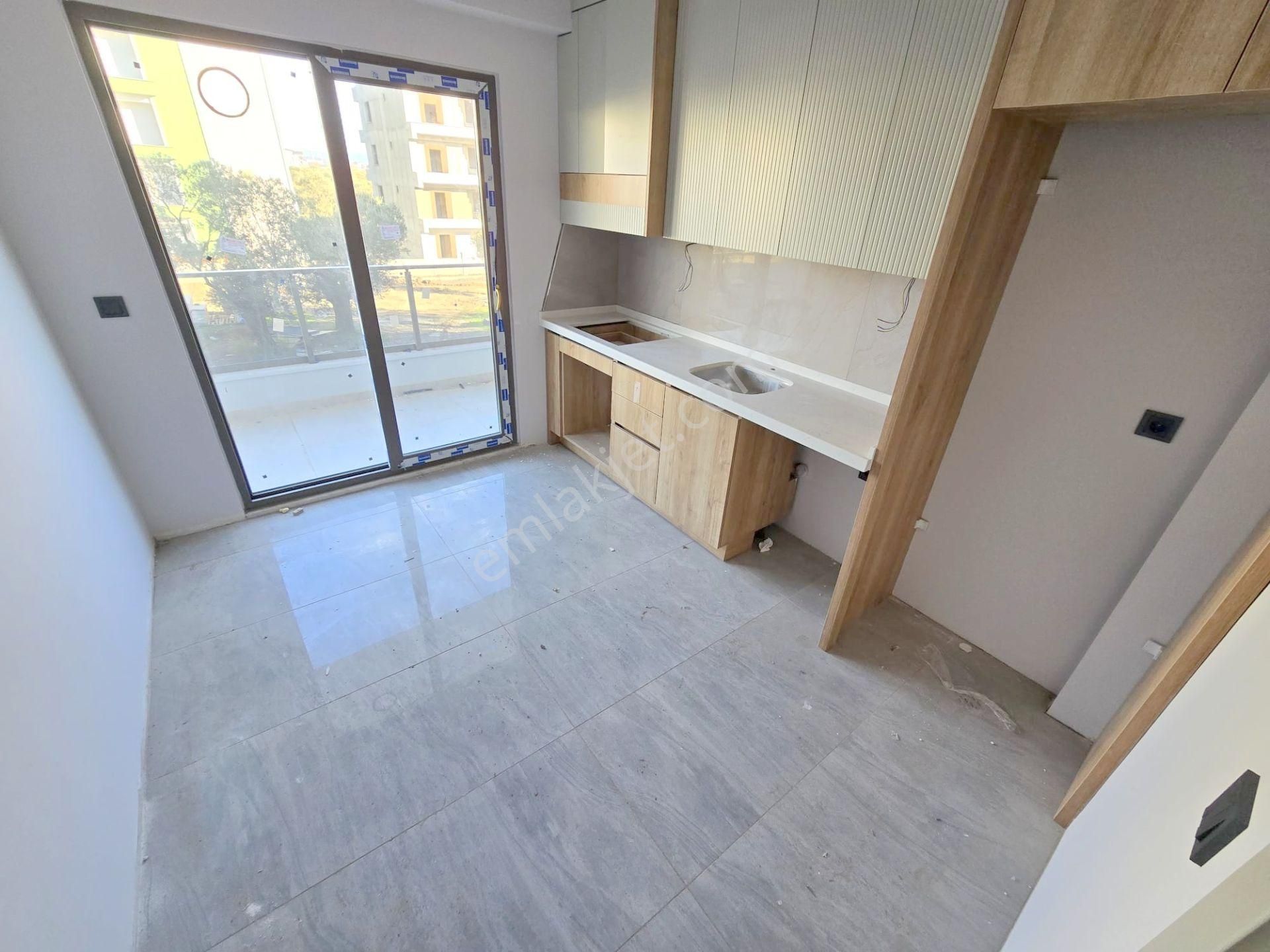 🟩🟢kadıköy'de Ultralüx Tasarımlı Arakat Kapalı Otoparklı 2+1 Daire - Görsel 26