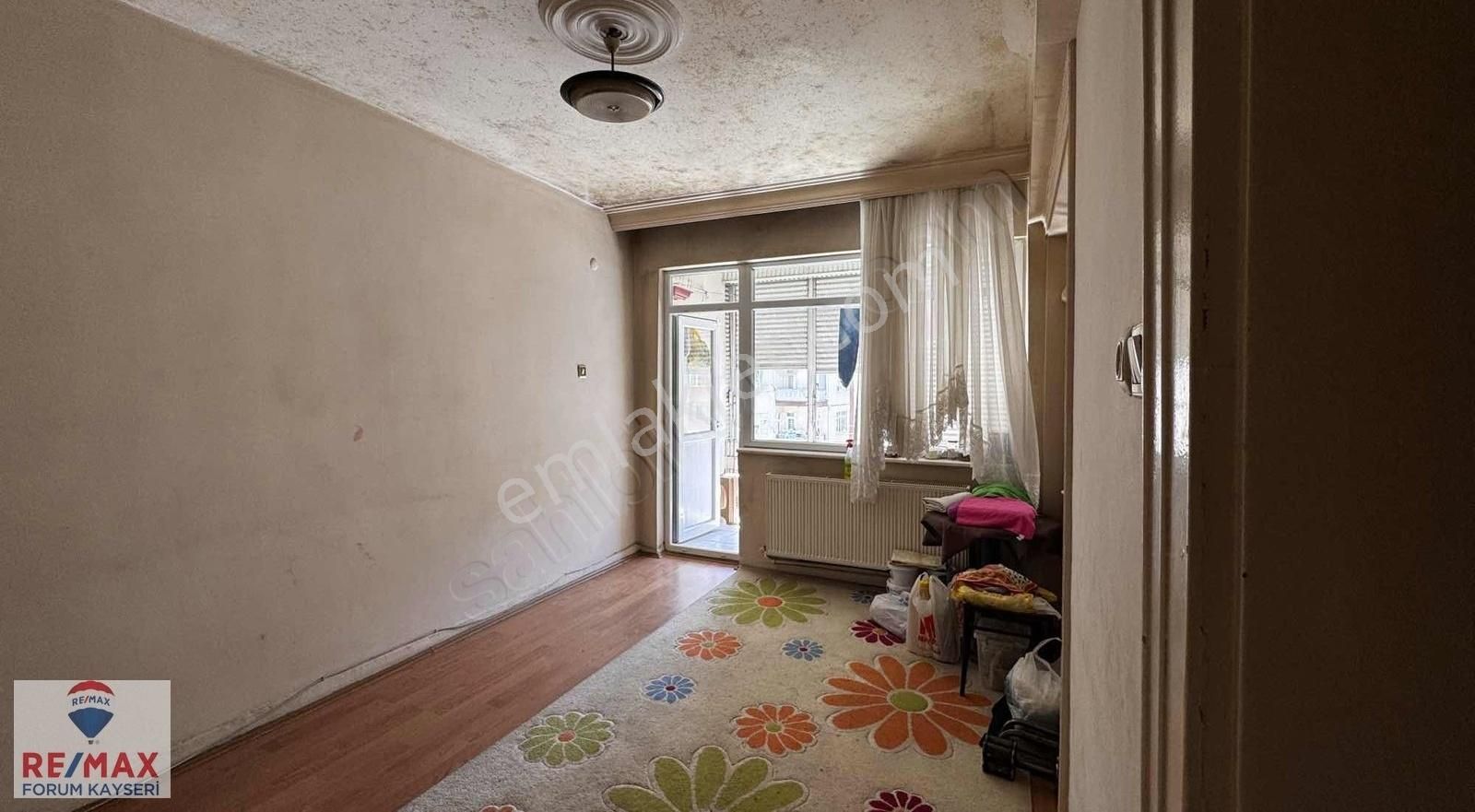 Fuzuli Caddesinde Ara Kat Satılık Yola Bakan 3+1 Kaçmaz Fırsat - Görsel 20