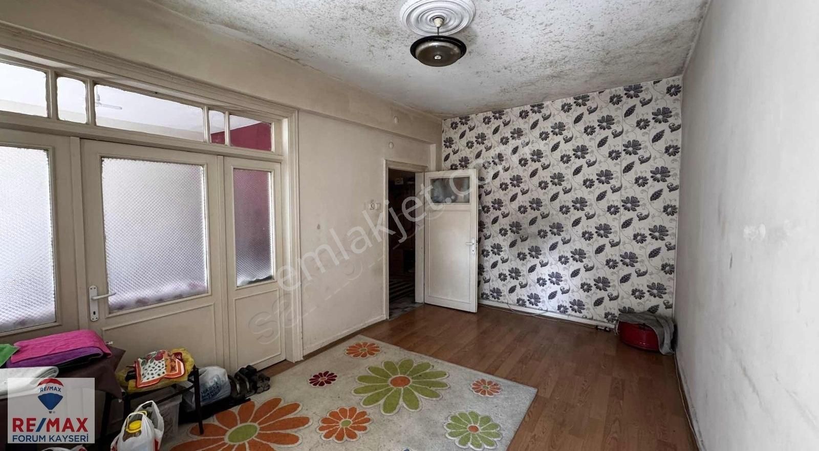 Fuzuli Caddesinde Ara Kat Satılık Yola Bakan 3+1 Kaçmaz Fırsat - Görsel 13