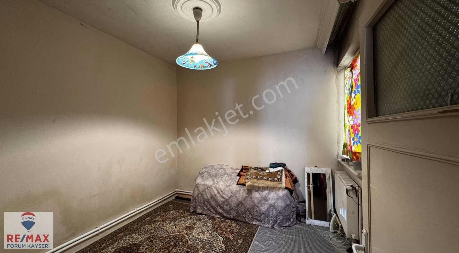 Fuzuli Caddesinde Ara Kat Satılık Yola Bakan 3+1 Kaçmaz Fırsat - Görsel 9