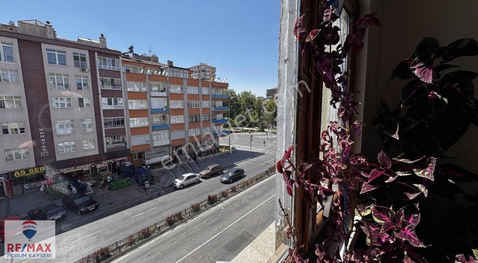 Fuzuli Caddesinde Ara Kat Satılık Yola Bakan 3+1 Kaçmaz Fırsat - Görsel 10