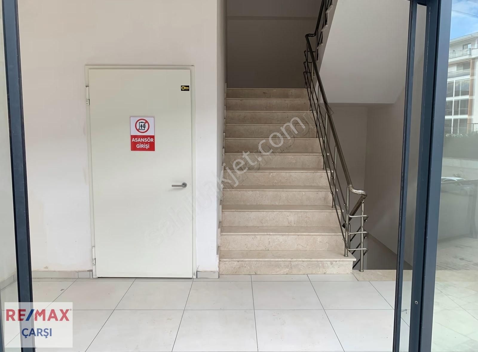 Kartepe Kaymakamlık Yanı 170 M² Kiralık Geniş Teraslı Ofis - Görsel 20