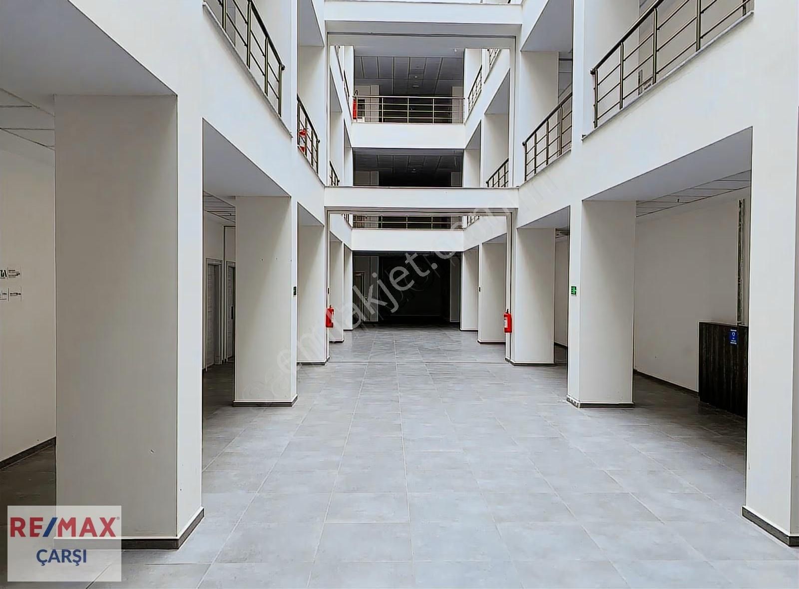 Kartepe Kaymakamlık Yanı 170 M² Kiralık Geniş Teraslı Ofis - Görsel 18