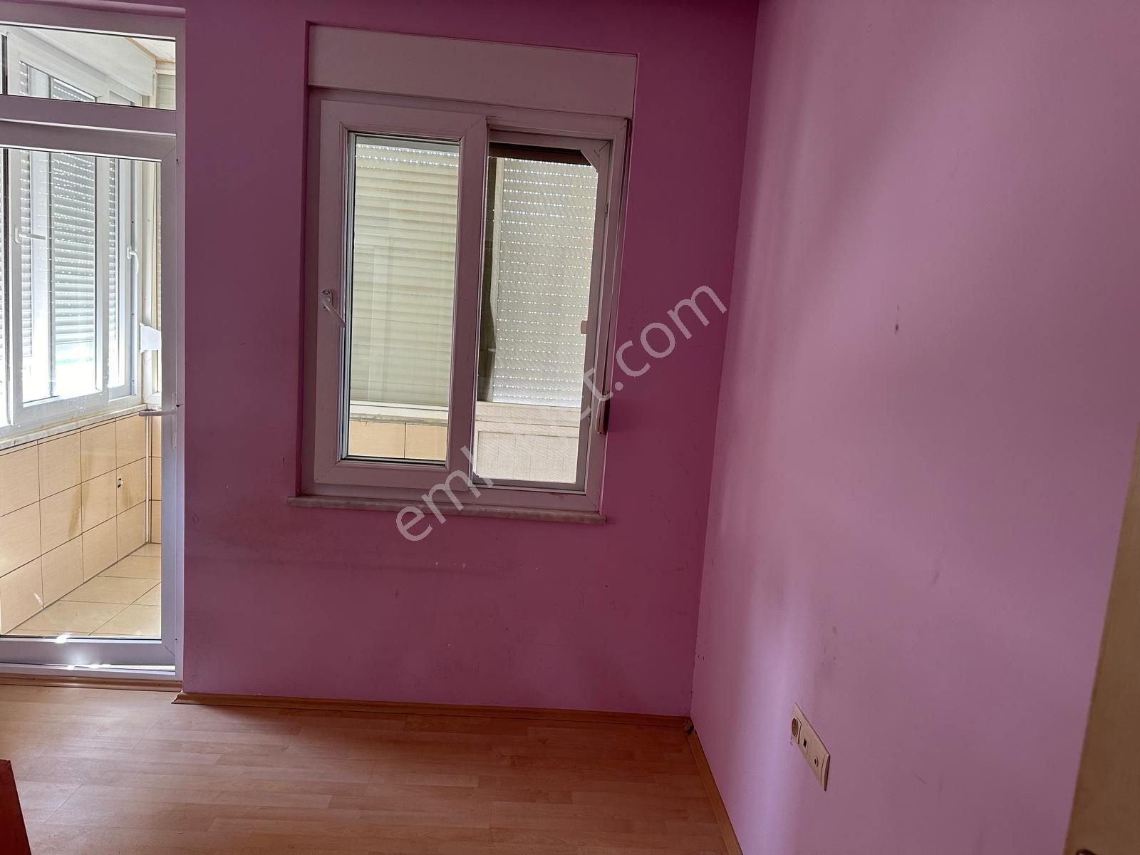 Denızyoluna 50 Mt Mesafede Kıralık 3+1 - Görsel 11