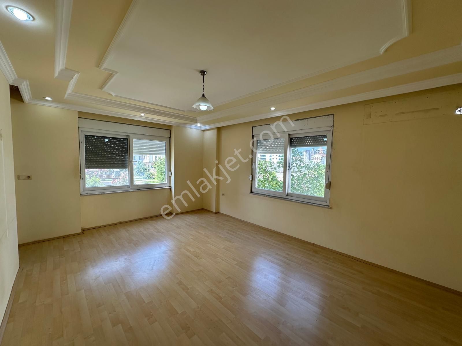 Denızyoluna 50 Mt Mesafede Kıralık 3+1 - Görsel 2