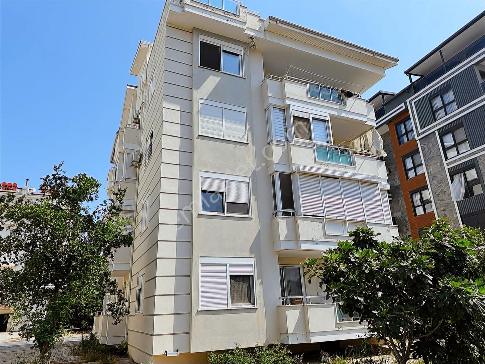 Denızyoluna 50 Mt Mesafede Kıralık 3+1 - Görsel 14