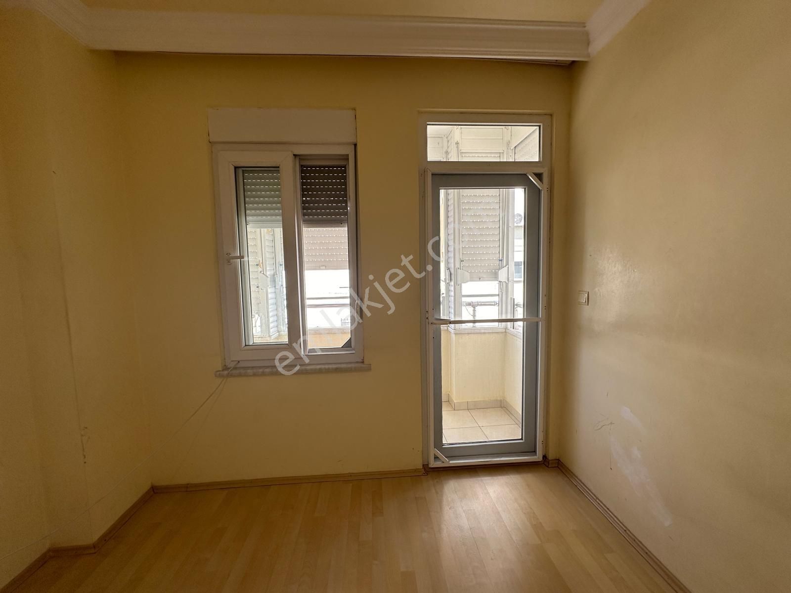 Denızyoluna 50 Mt Mesafede Kıralık 3+1 - Görsel 12