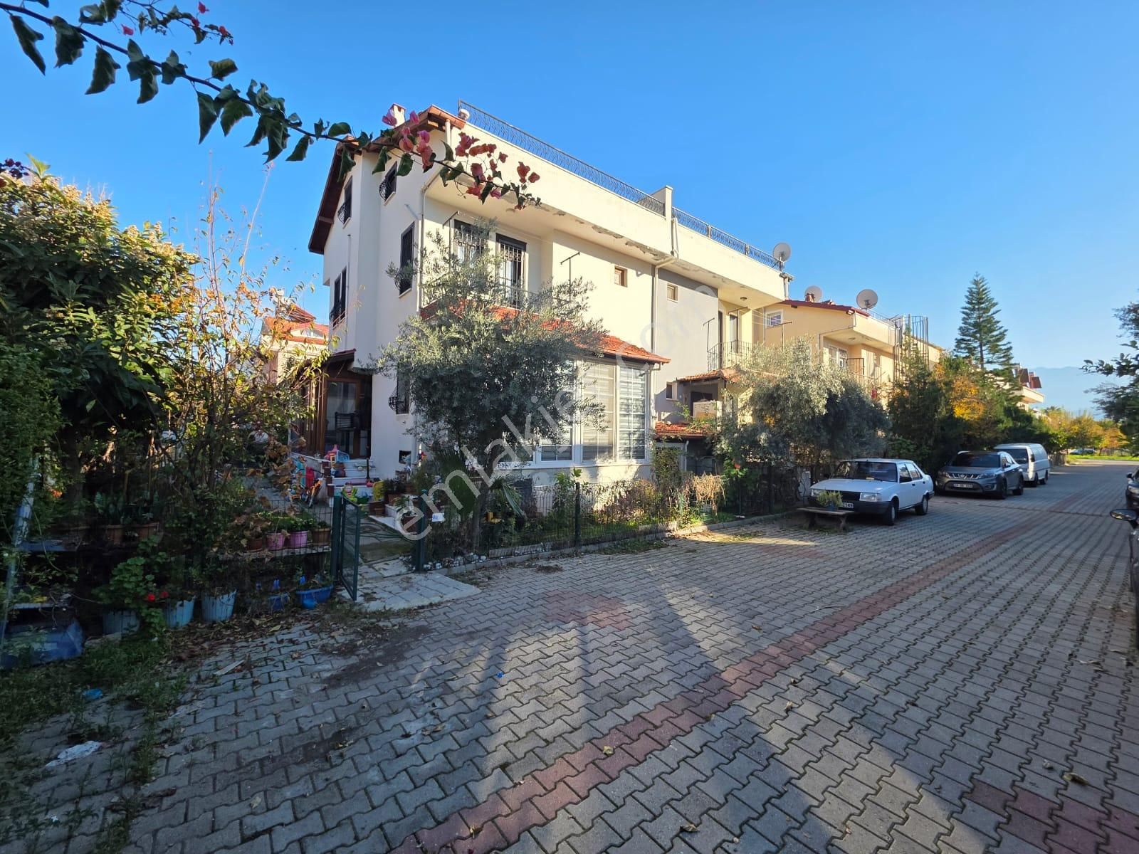 Goldhouse Dan Satılık Foça Mahallesinde Site İçinde Müstakil 4+1 İkiz Villa - Görsel 5