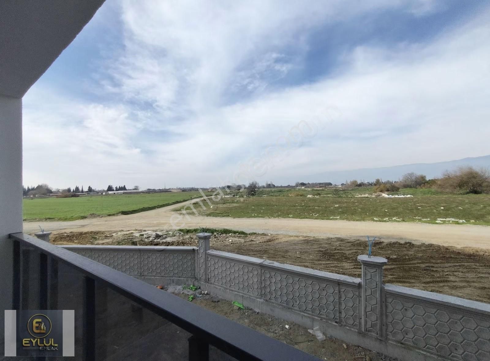 Balıkesir Burhaniye Bahçelievler 2+1 Satılık Daire - Görsel 4