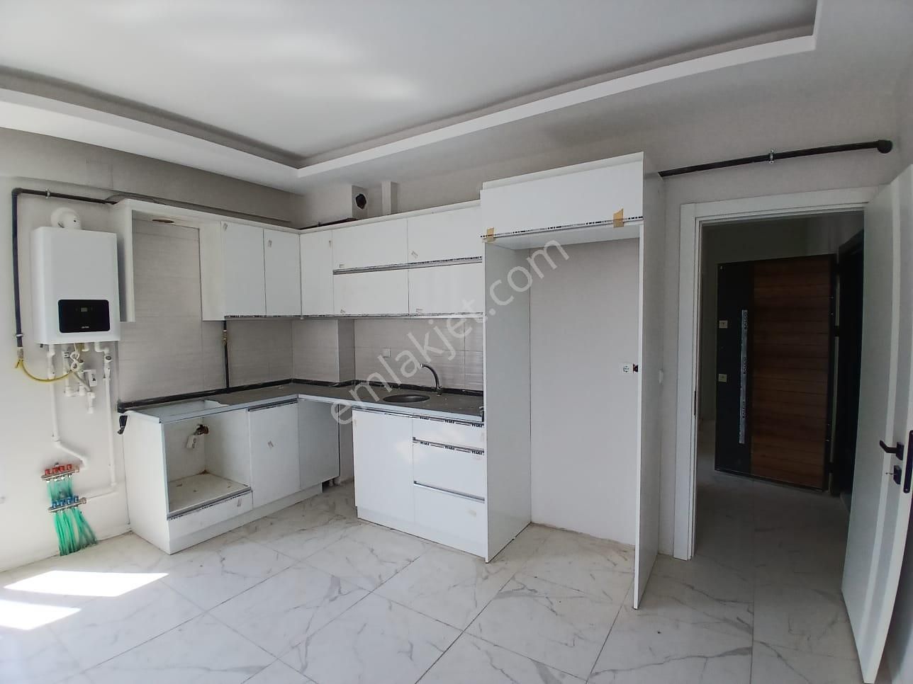 Akçay Emlak'tan Akşehir Yarenler Yunus Emre Camii Yanında Sıfır Kiralık 2+0 Daire - Görsel 5