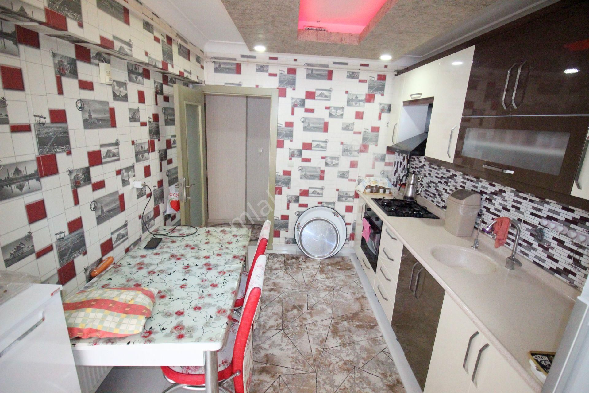 Hemdem Gayrimenkul'den 30 Ağustos'ta Full+full Yapılı Çift Girişli Asansörlü 6+1 Satılık Daire - Görsel 3