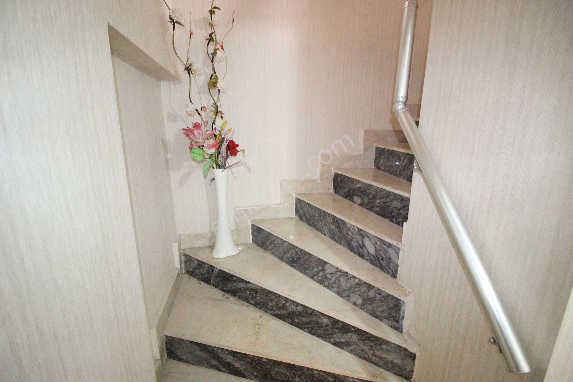 Hemdem Gayrimenkul'den 30 Ağustos'ta Full+full Yapılı Çift Girişli Asansörlü 6+1 Satılık Daire - Görsel 21