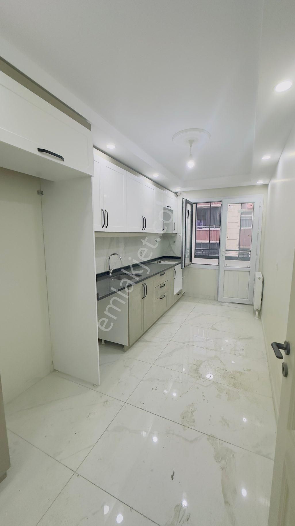 Saadetdere Mahallesinde Setılık 2+1 Daire - Görsel 3