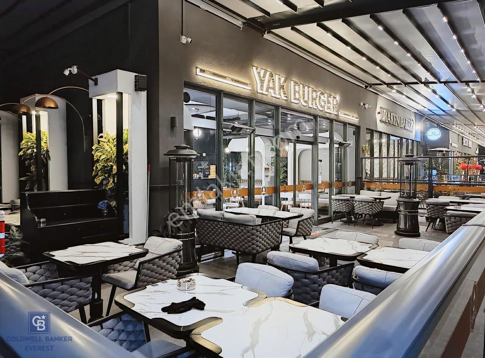 Balat'ın En Özel Burger Restorantı - Görsel 30