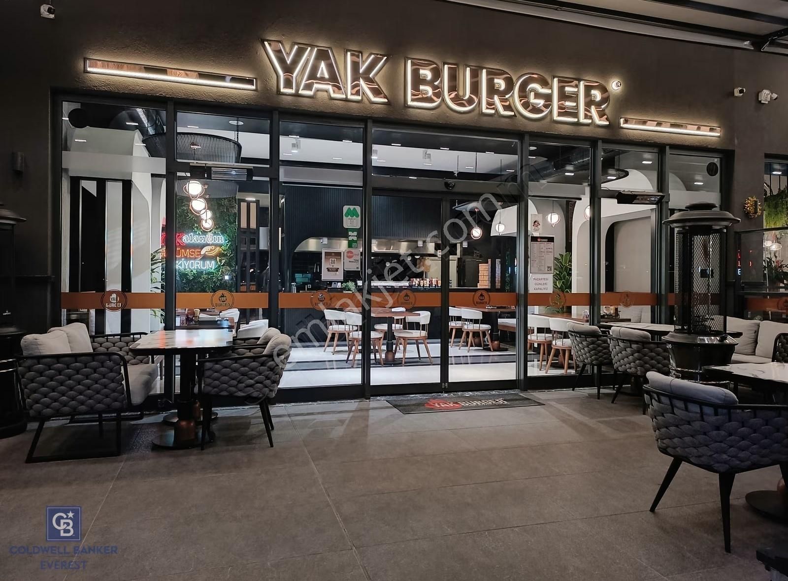 Balat'ın En Özel Burger Restorantı - Görsel 14