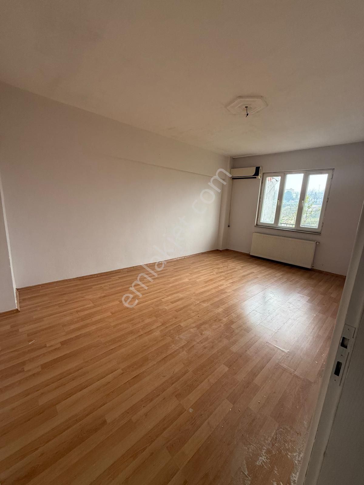 Şirinevler'de Ferah 2+1 Daire - Görsel 5