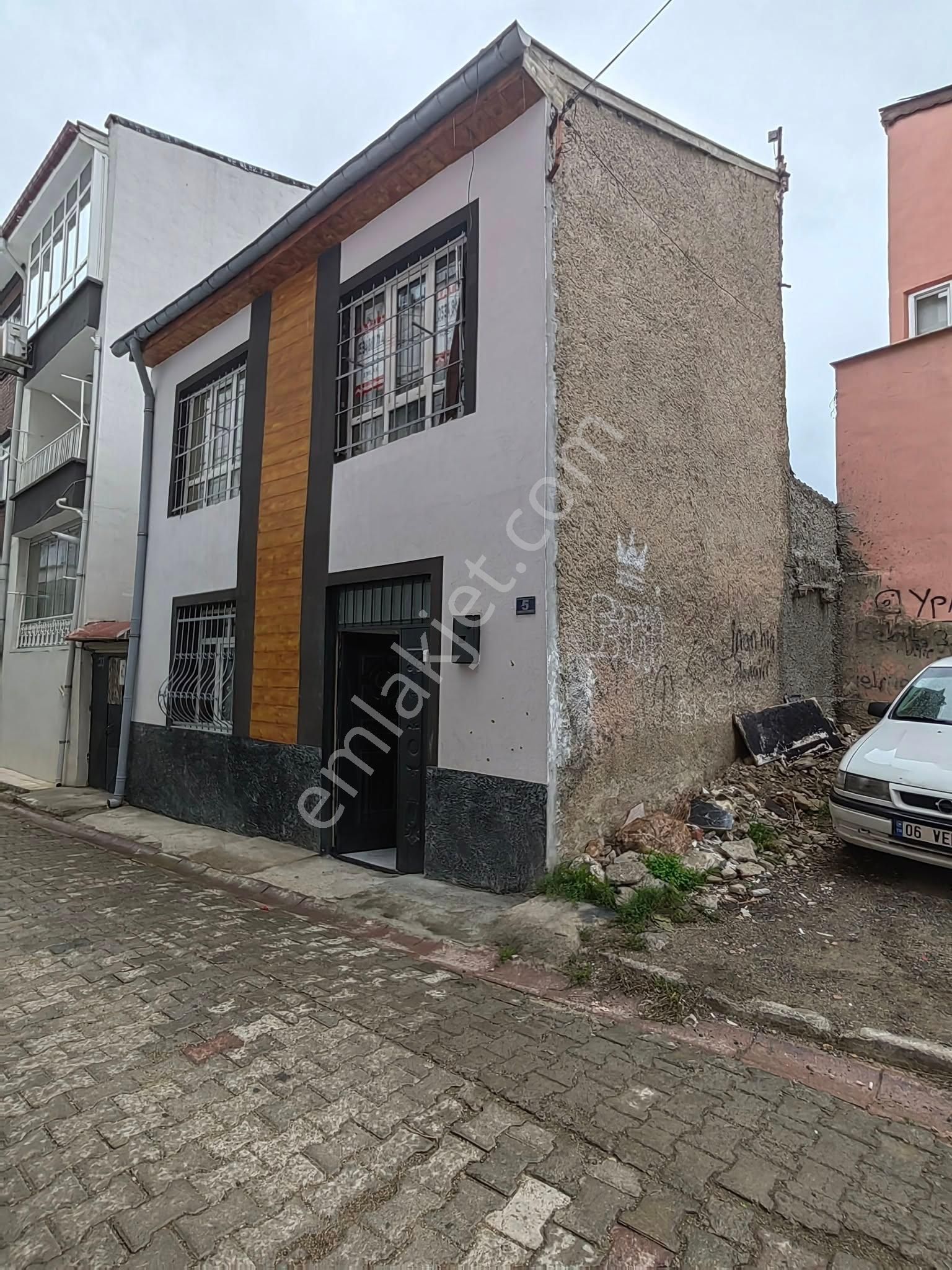 Nasreddin Emlaktan Belediye Parkı Üstü Satılık Müstakil Ev - Görsel 10