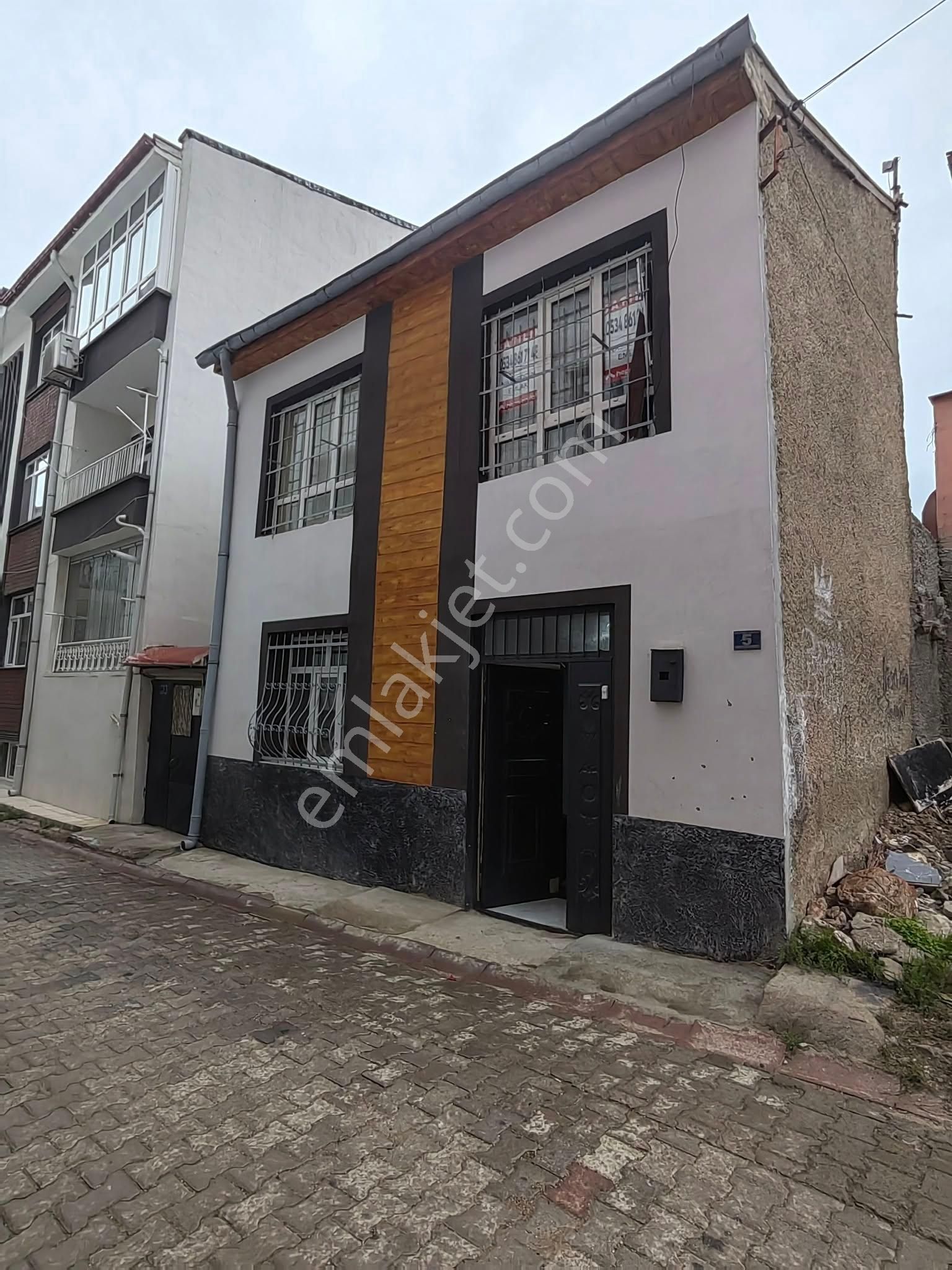 Nasreddin Emlaktan Belediye Parkı Üstü Satılık Müstakil Ev - Görsel 7