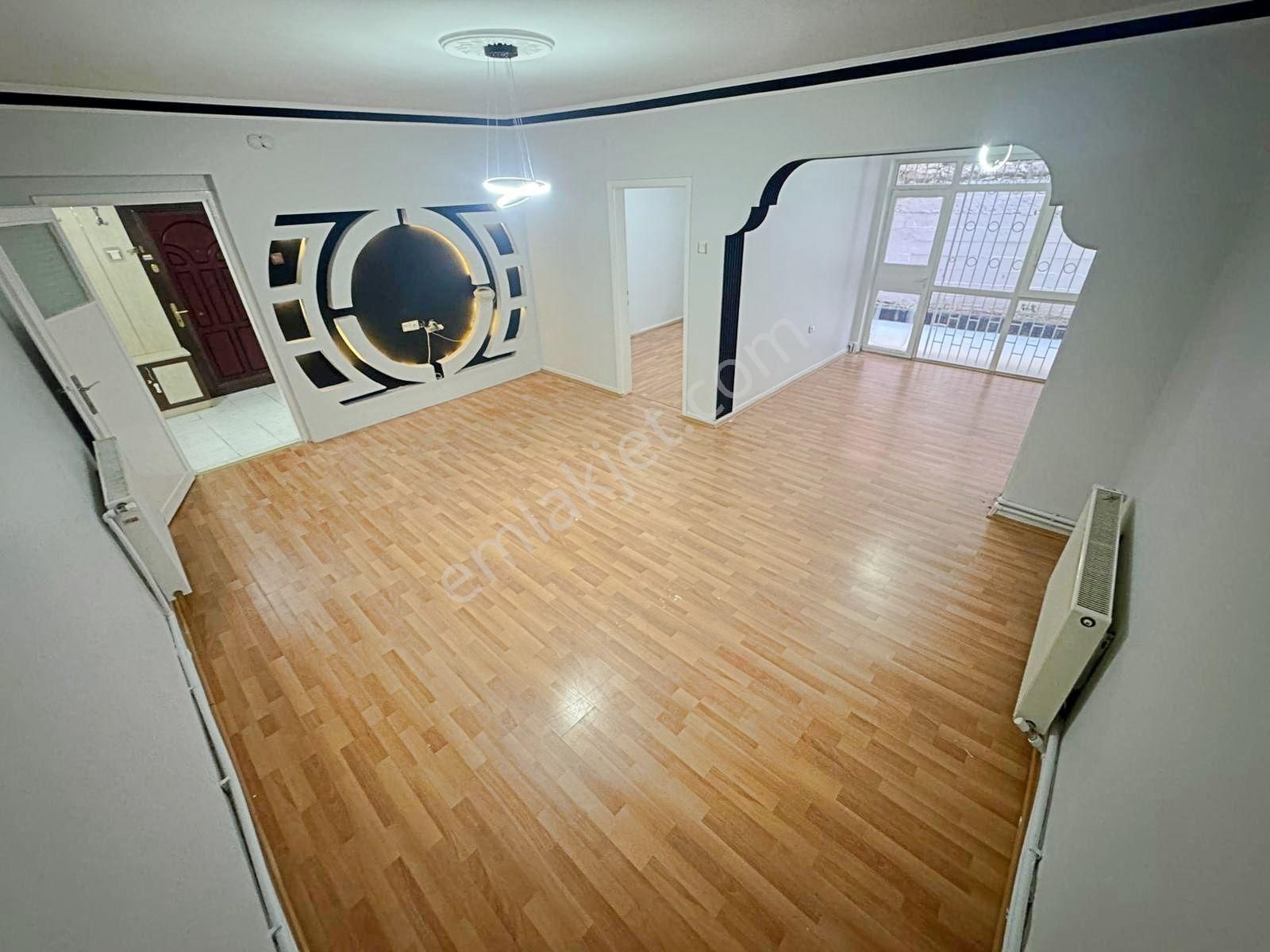 Lokman Hekim Hastanesi Yanı Kendine Ait Bahçeli 2+1 Fırsat Satılık Daire