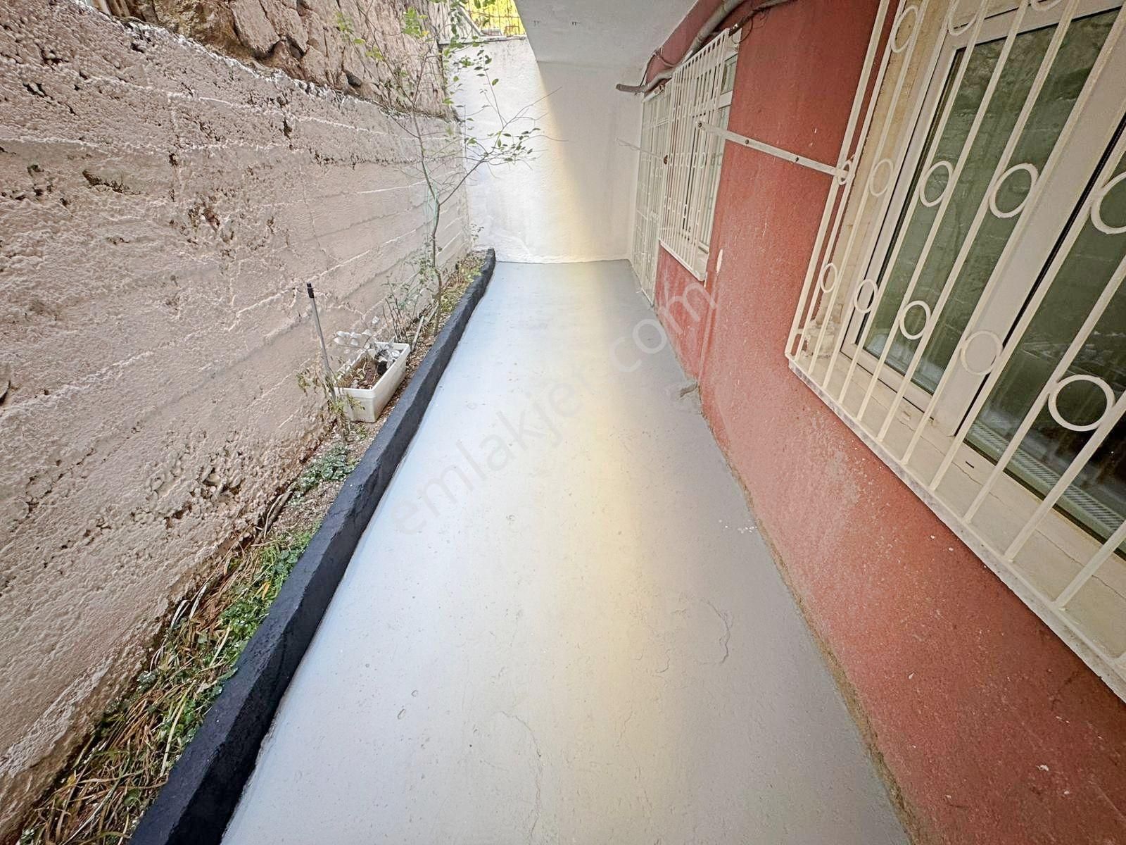 Lokman Hekim Hastanesi Yanı Kendine Ait Bahçeli 2+1 Fırsat Satılık Daire - Görsel 12