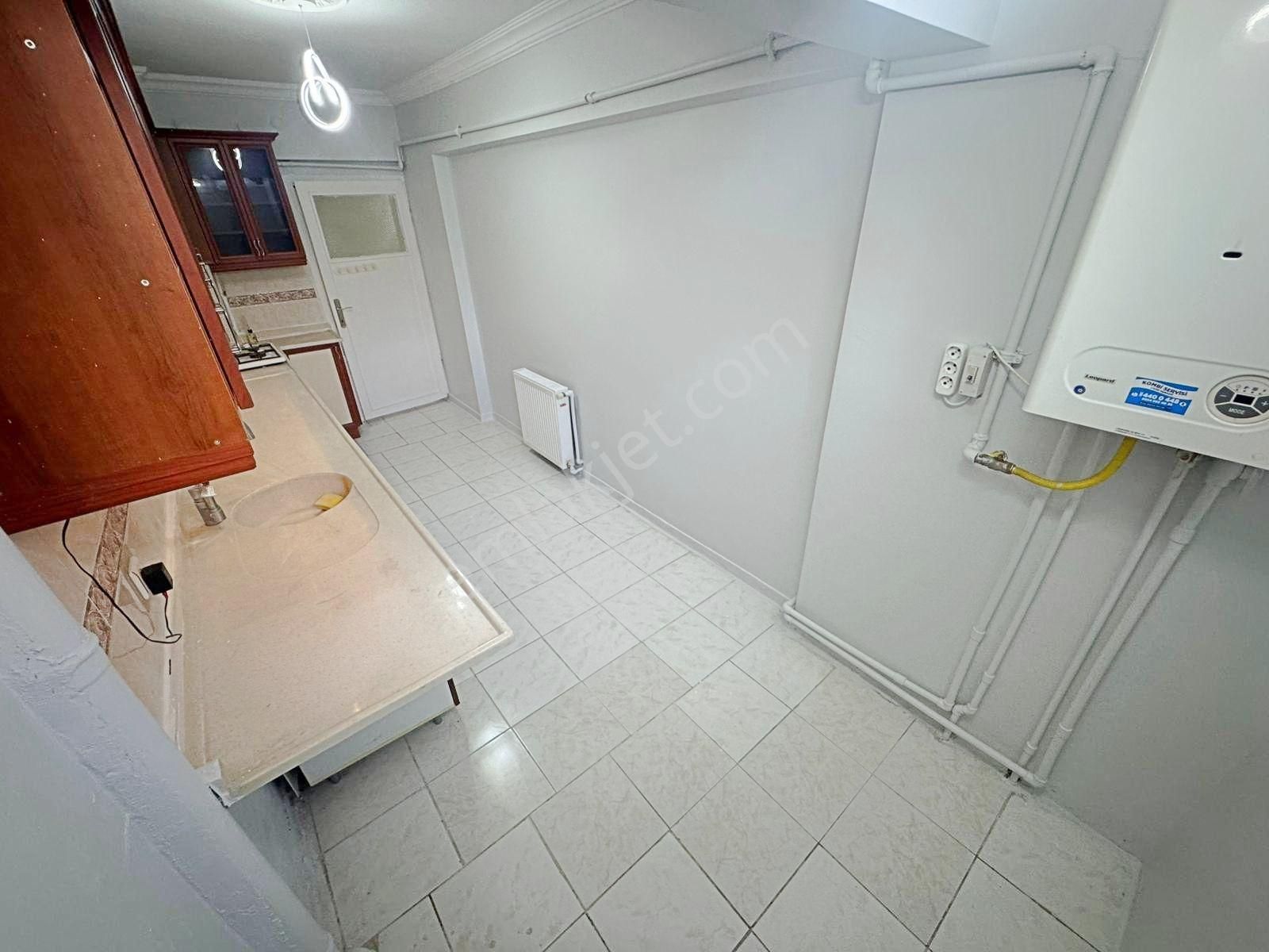 Lokman Hekim Hastanesi Yanı Kendine Ait Bahçeli 2+1 Fırsat Satılık Daire - Görsel 17