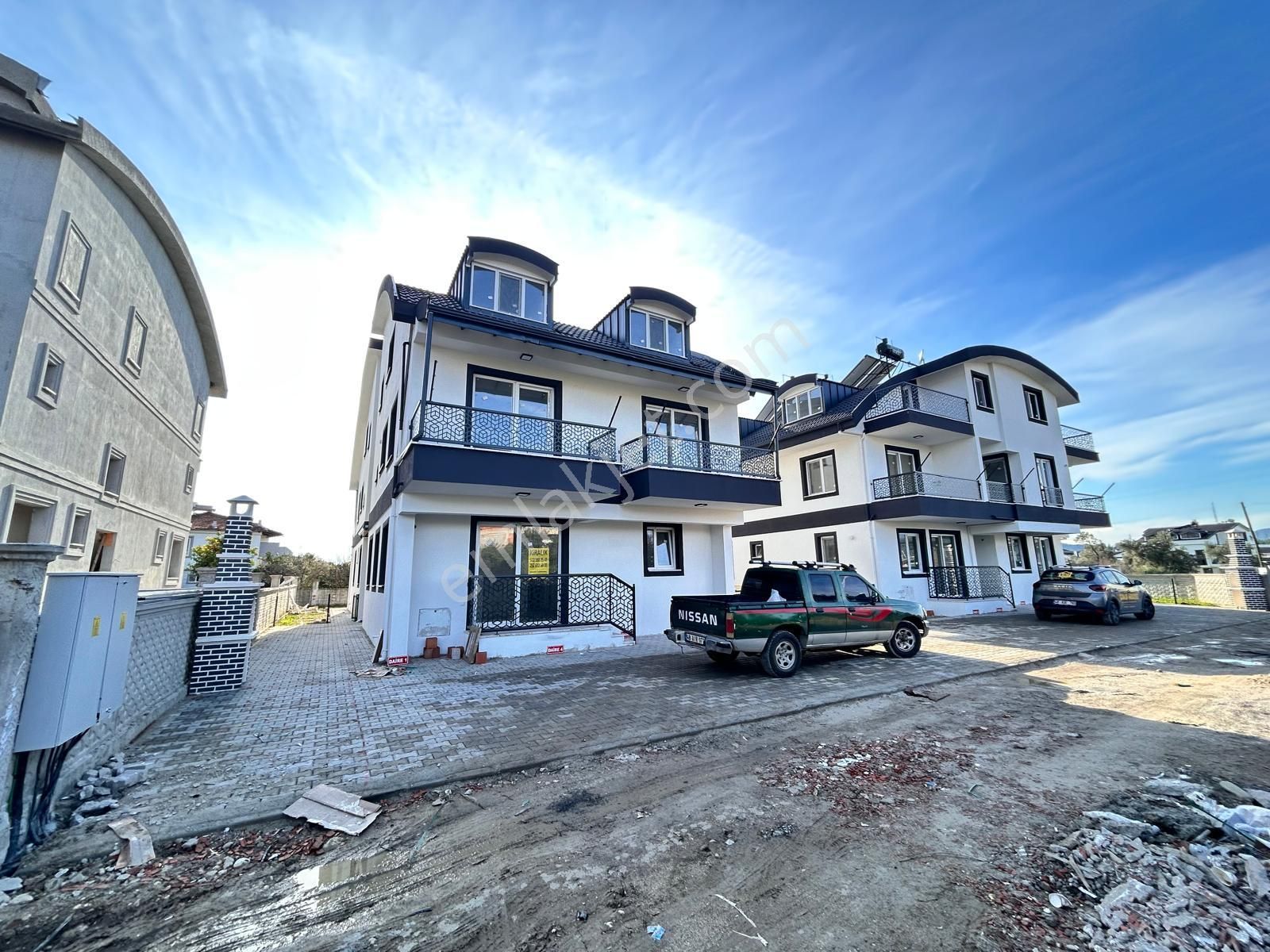 Goldhouse Dan Satılık Gerişburnu Mahallesinde Çevre Yoluna Yakın 2+1 Çatı Dubleks Daire - Görsel 26