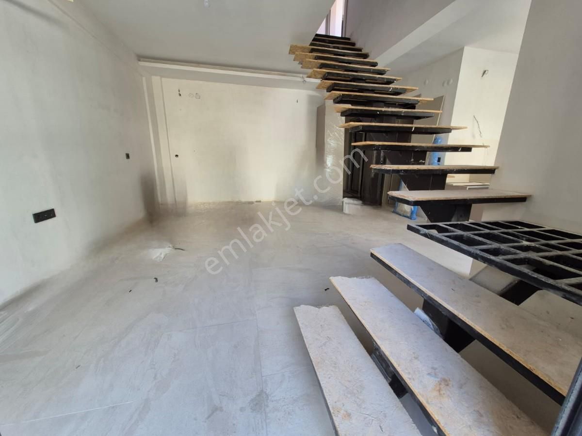 Kuşadası Marinnın Kıymetli Lokasyonunda Dubleks Sıfır Daire - Görsel 18