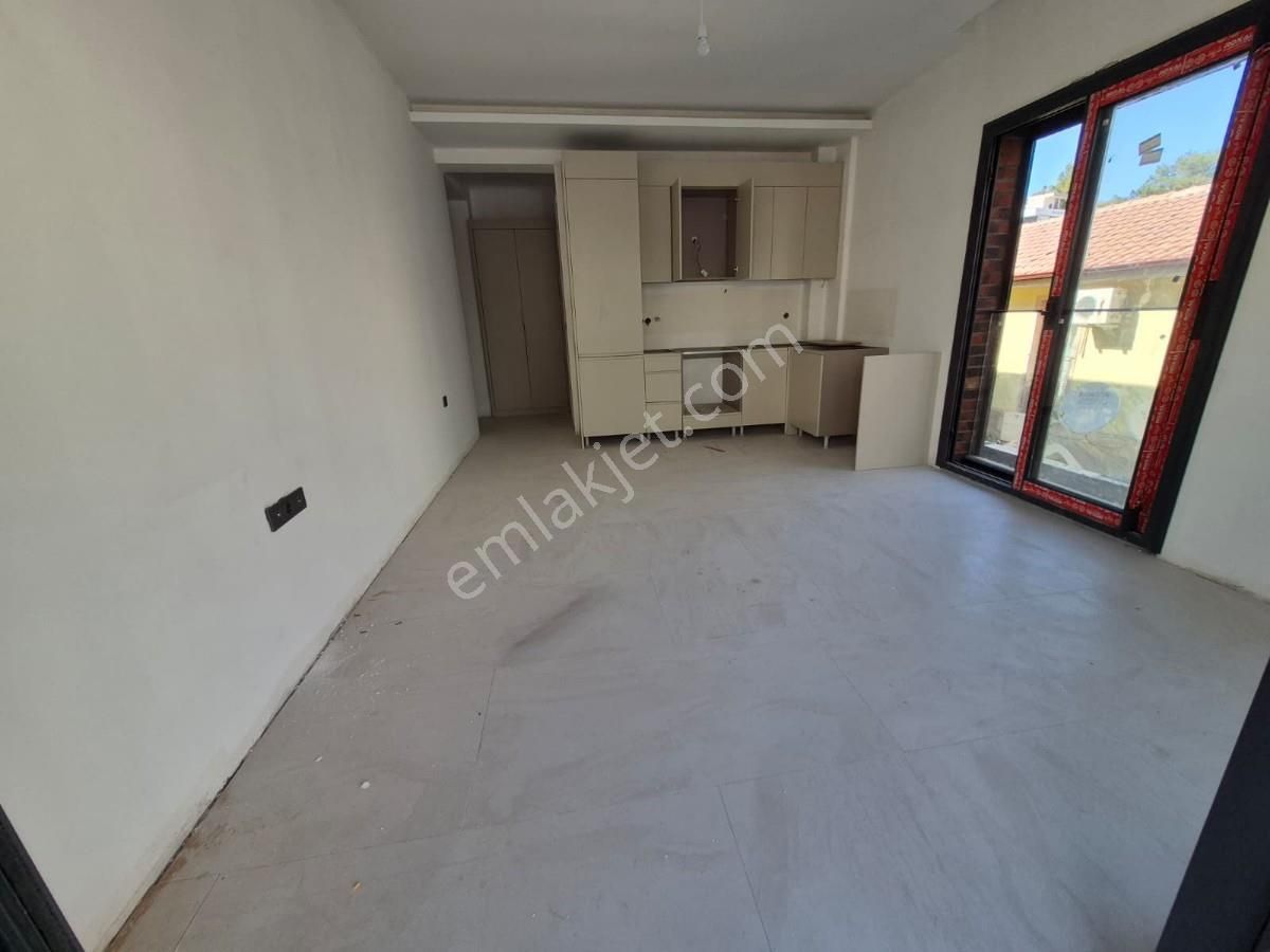 Kuşadası Marinnın Kıymetli Lokasyonunda Dubleks Sıfır Daire - Görsel 20