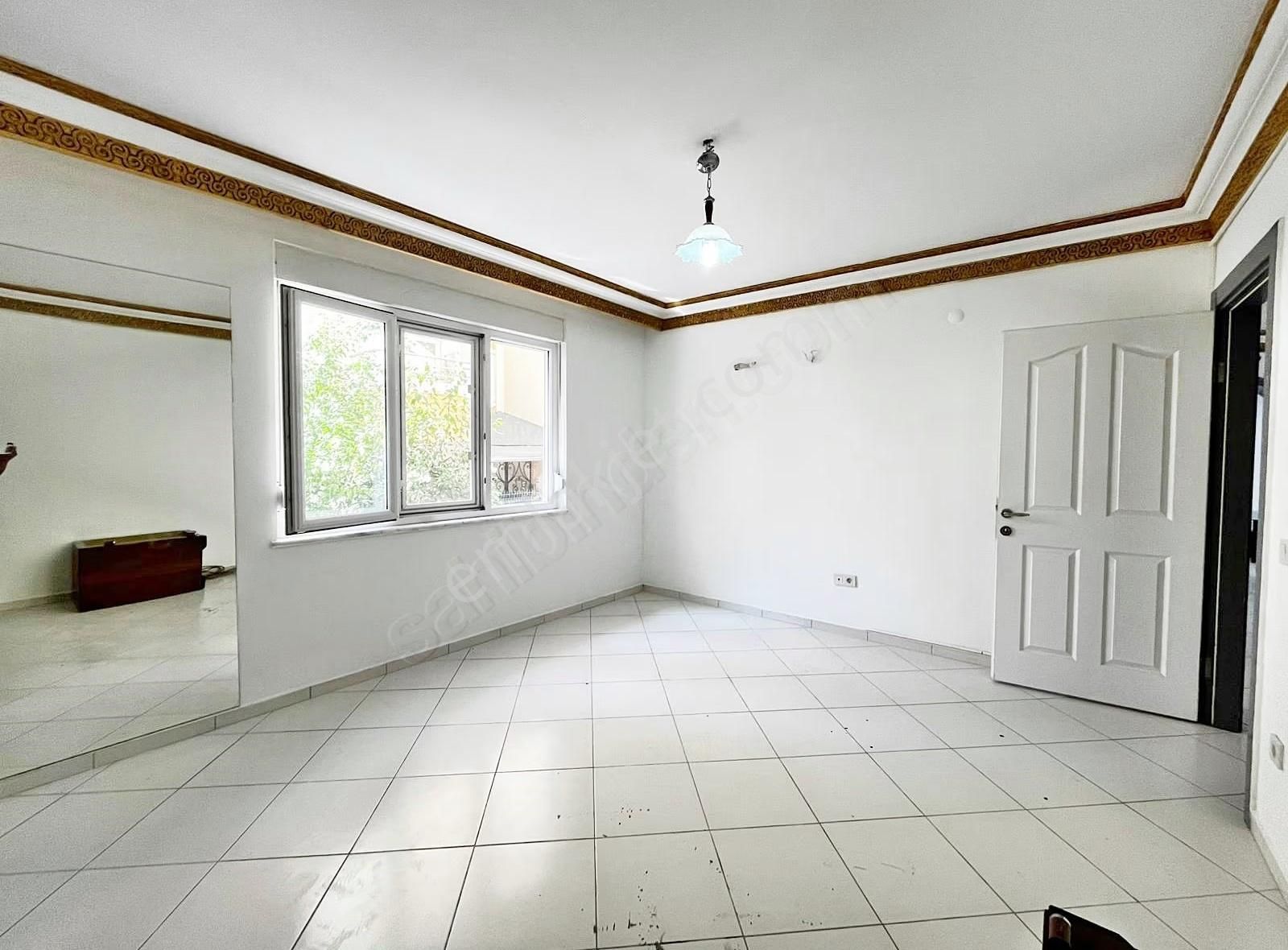 Alanya Oba'da Satılık 3+1 Ayrı Mutfak Site İçi Geniş Daire - Görsel 12